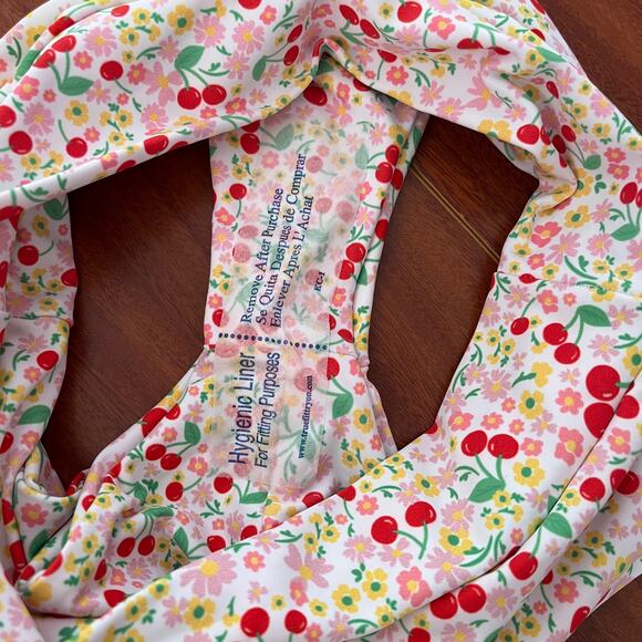 Skatie• Scarlette bikini Bottoms in CARMEL Cherry Print - Picture 10 of 11